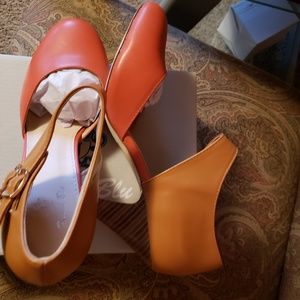 Pumps Tangerine and tan